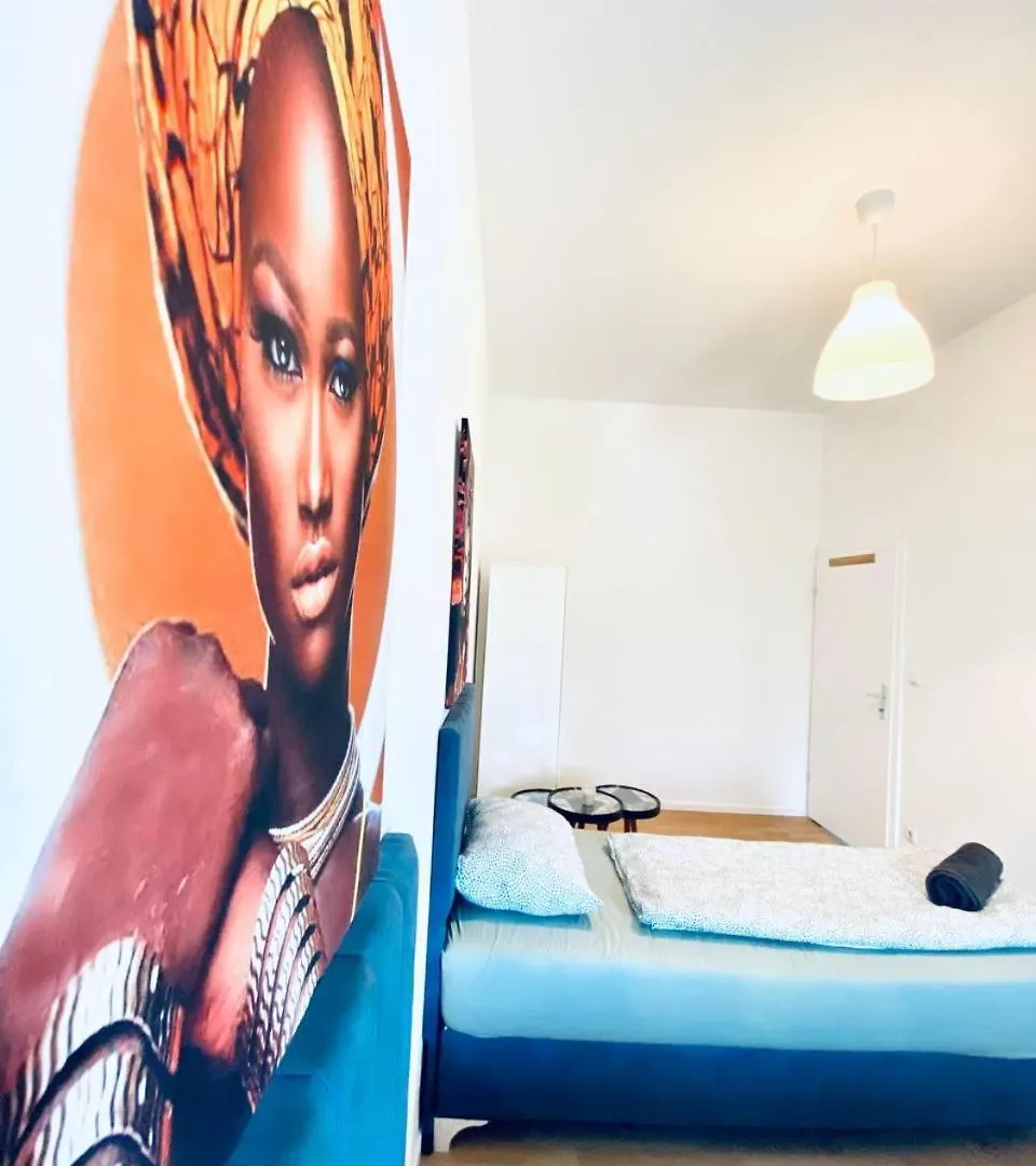 Cozy 4-Bedroom Shared Apartment ,Perfect For Groups Wien 0*,  Østrig