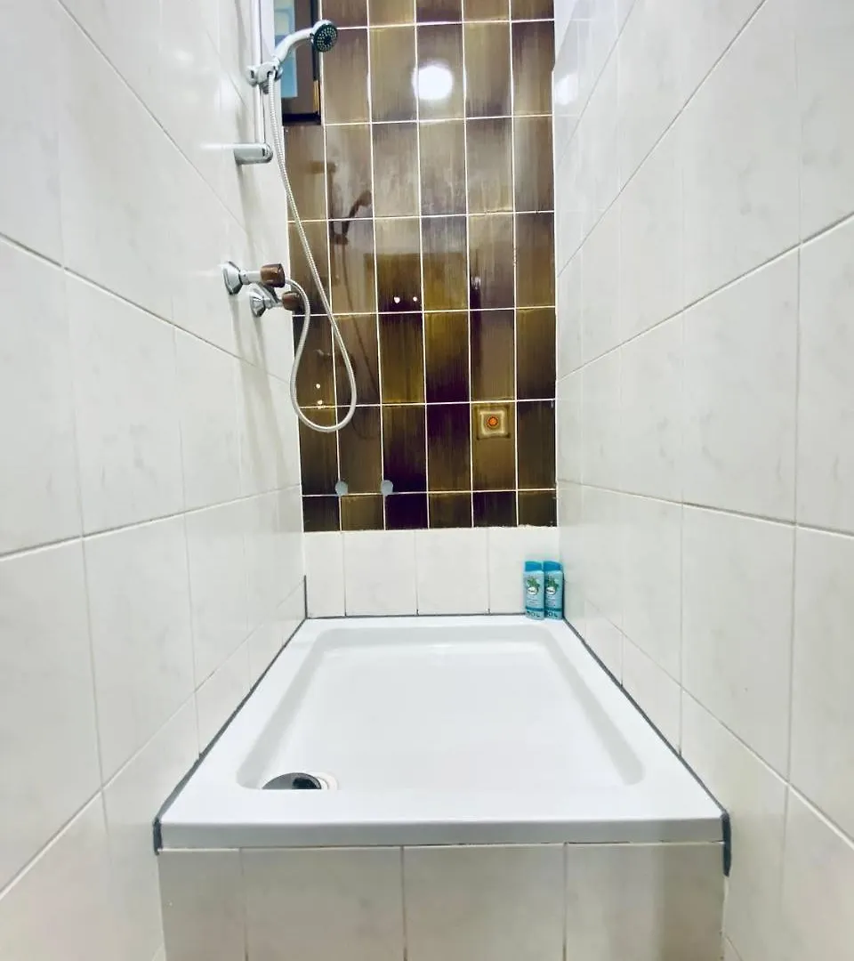 Cozy 4-Bedroom Shared Apartment ,Perfect For Groups Wien 0*,